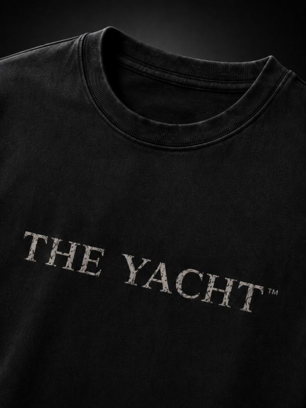 LAST TRANSMISSION: BLACK OVERSIZED TEE