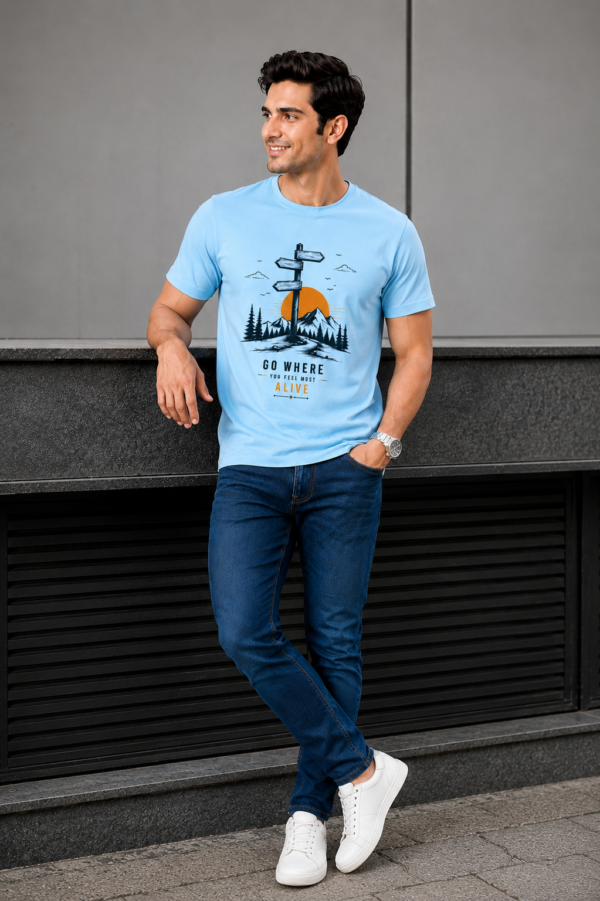 Regular T Shirt Sky blue Go where you feel most alive