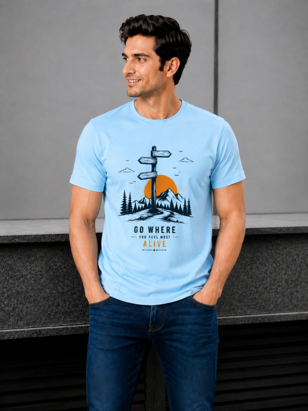Regular T Shirt Sky blue Go where you feel most alive