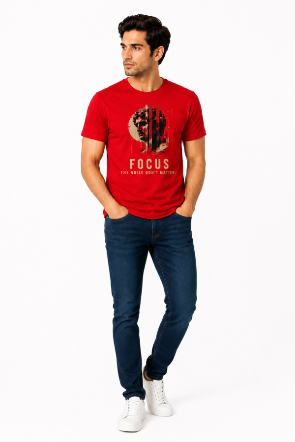 Regular T Shirt Red Focus the noise don’t matter