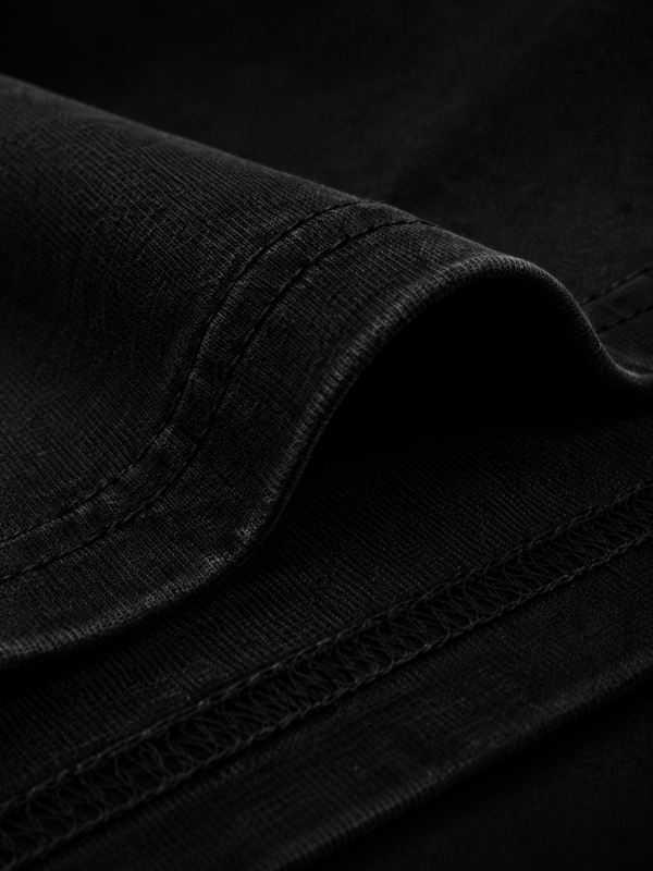 PREDATOR: OVERSIZED TEE