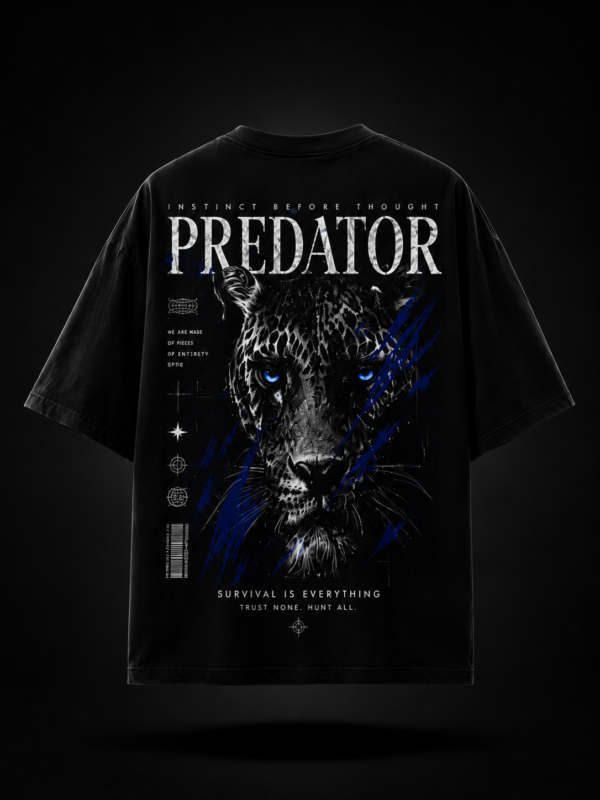 PREDATOR: OVERSIZED TEE